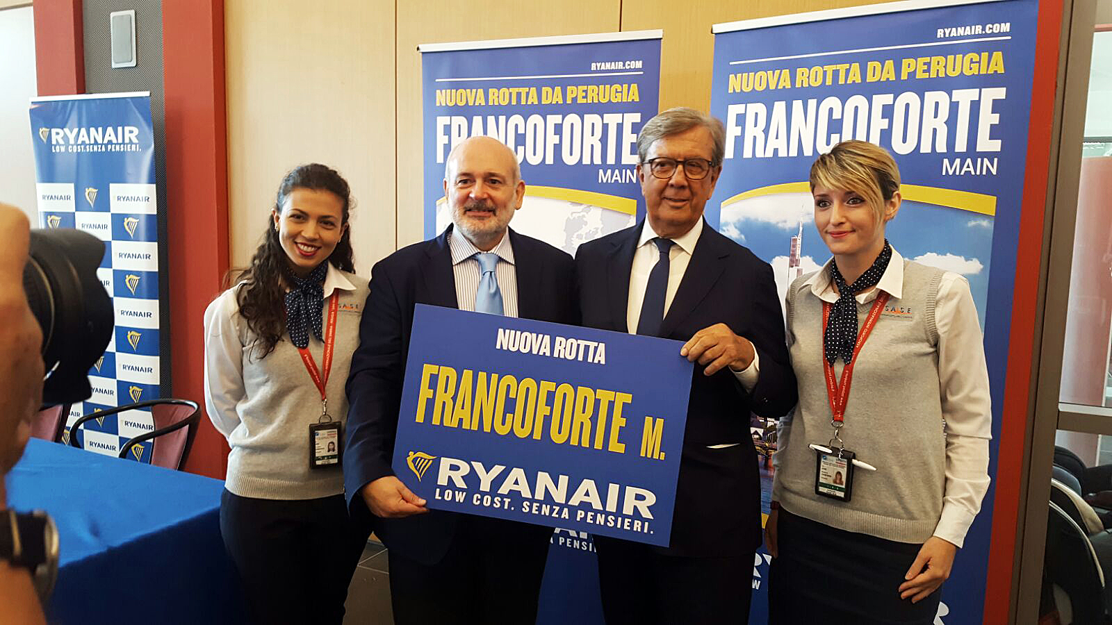 Aeroporto Umbria Rinnovo contratto SASE Ryanair Novembre 2017