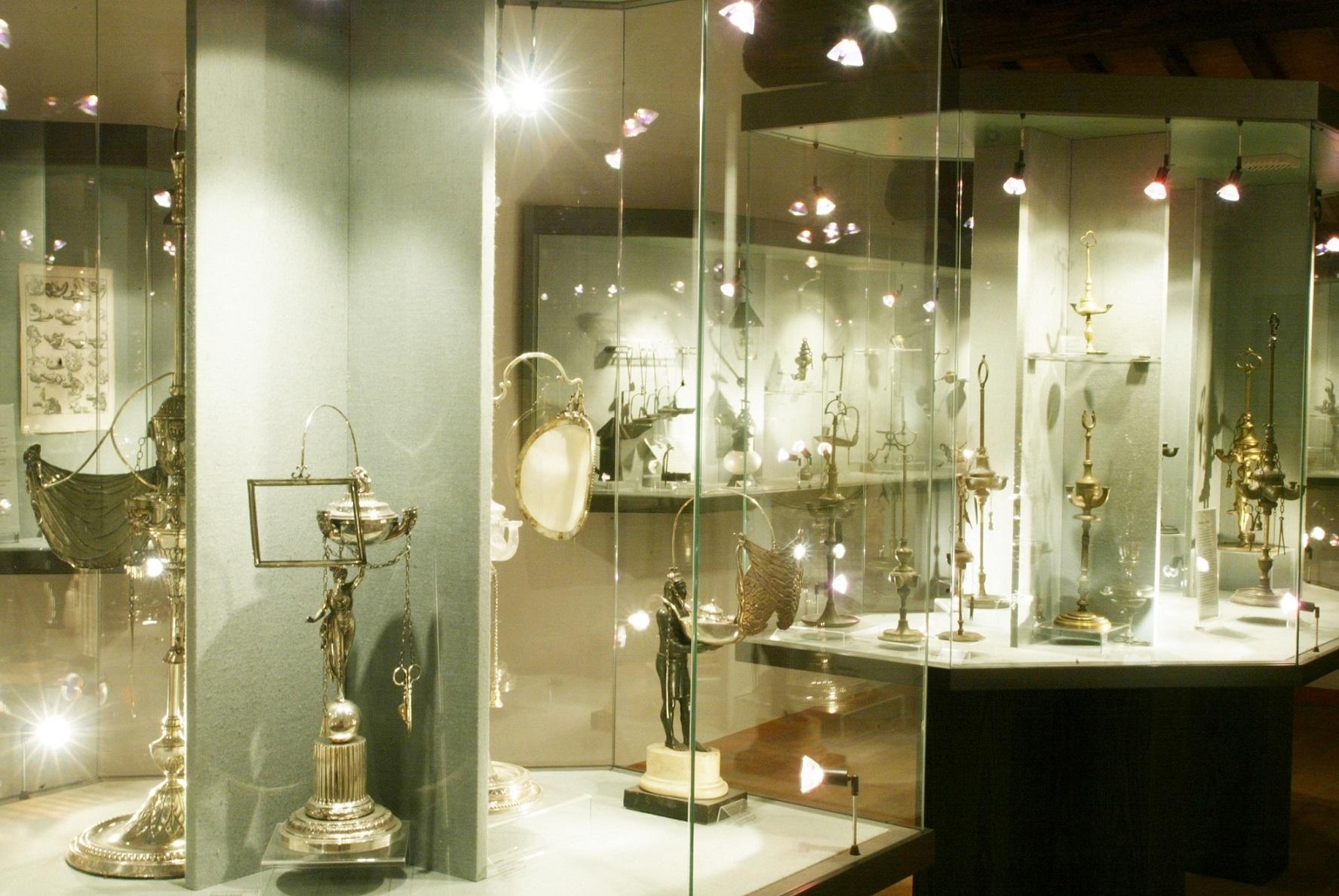 MOO Museo dellOlivo e dellOlio Fondazione Lungarotti Torgiano Olio come fonte di luce Sala VII