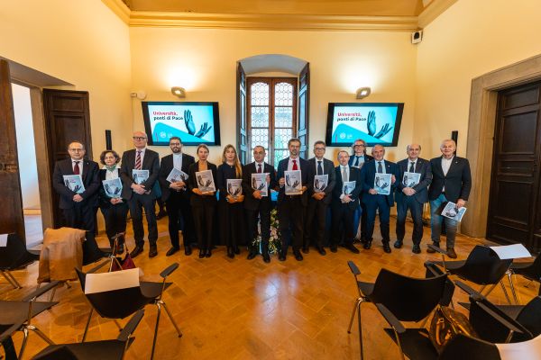 Tavola Rotonda Università Ponti di Pace Assisi 1