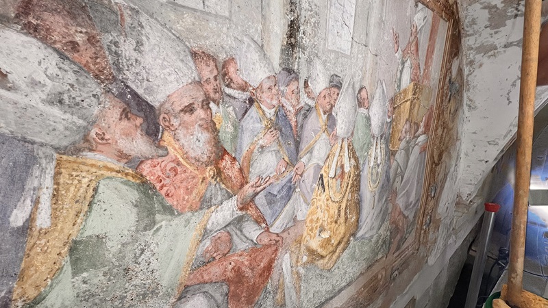 chiostro restauri