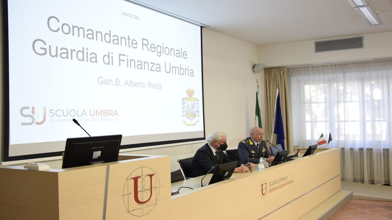 foto visita Generale GdF Umbria