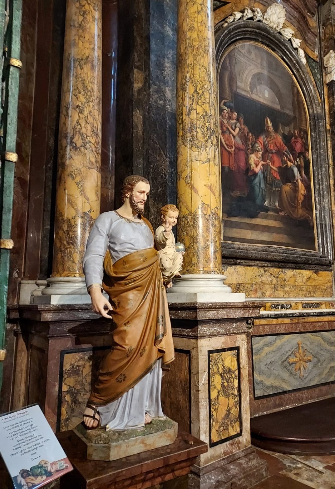 statua di san giuseppe nella cattedrale di perugia