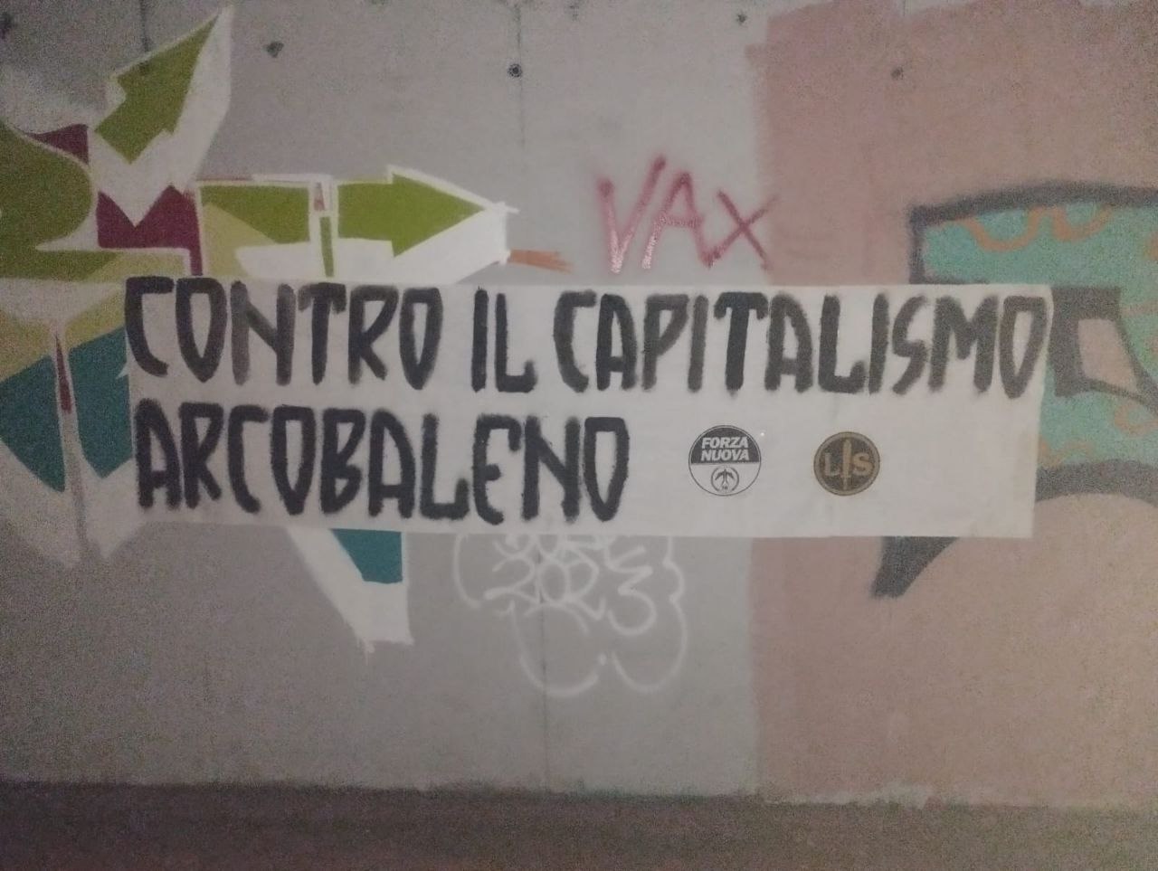 Contro Capitalismo Arcobaleno