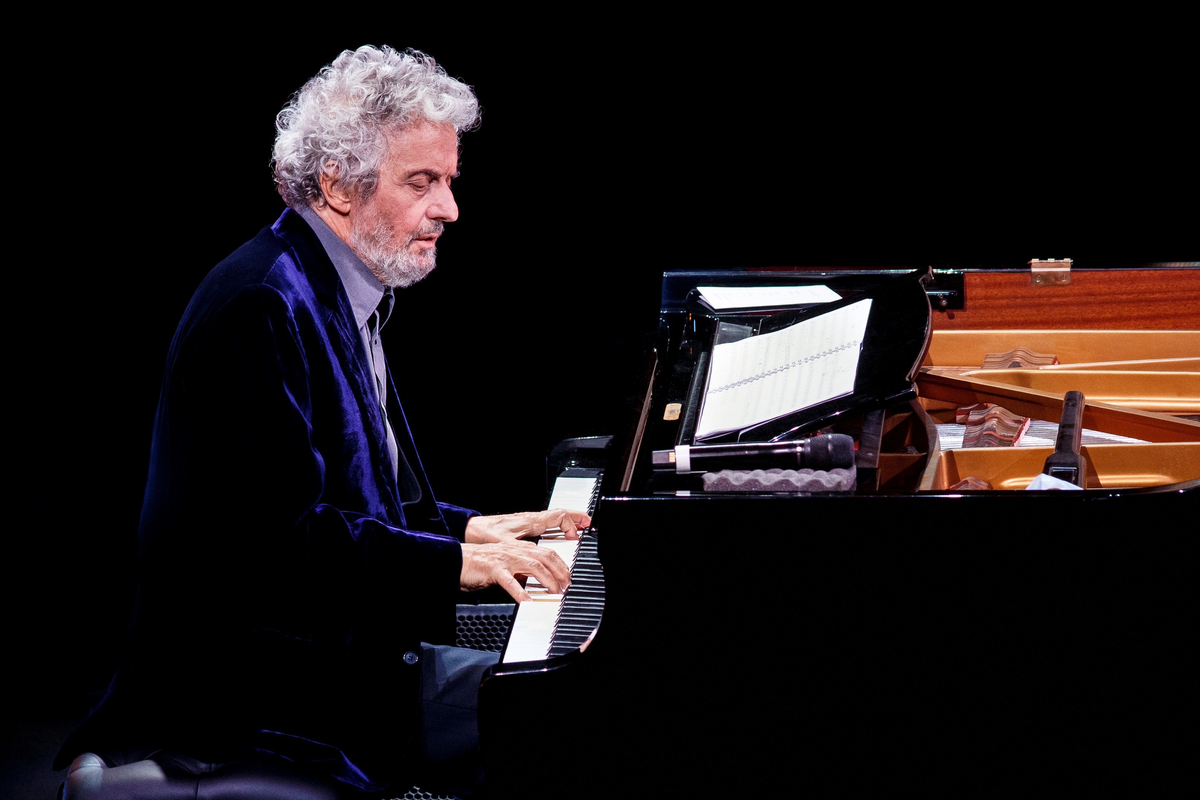 02.09 21.00 Note a Margine Nicola Piovani