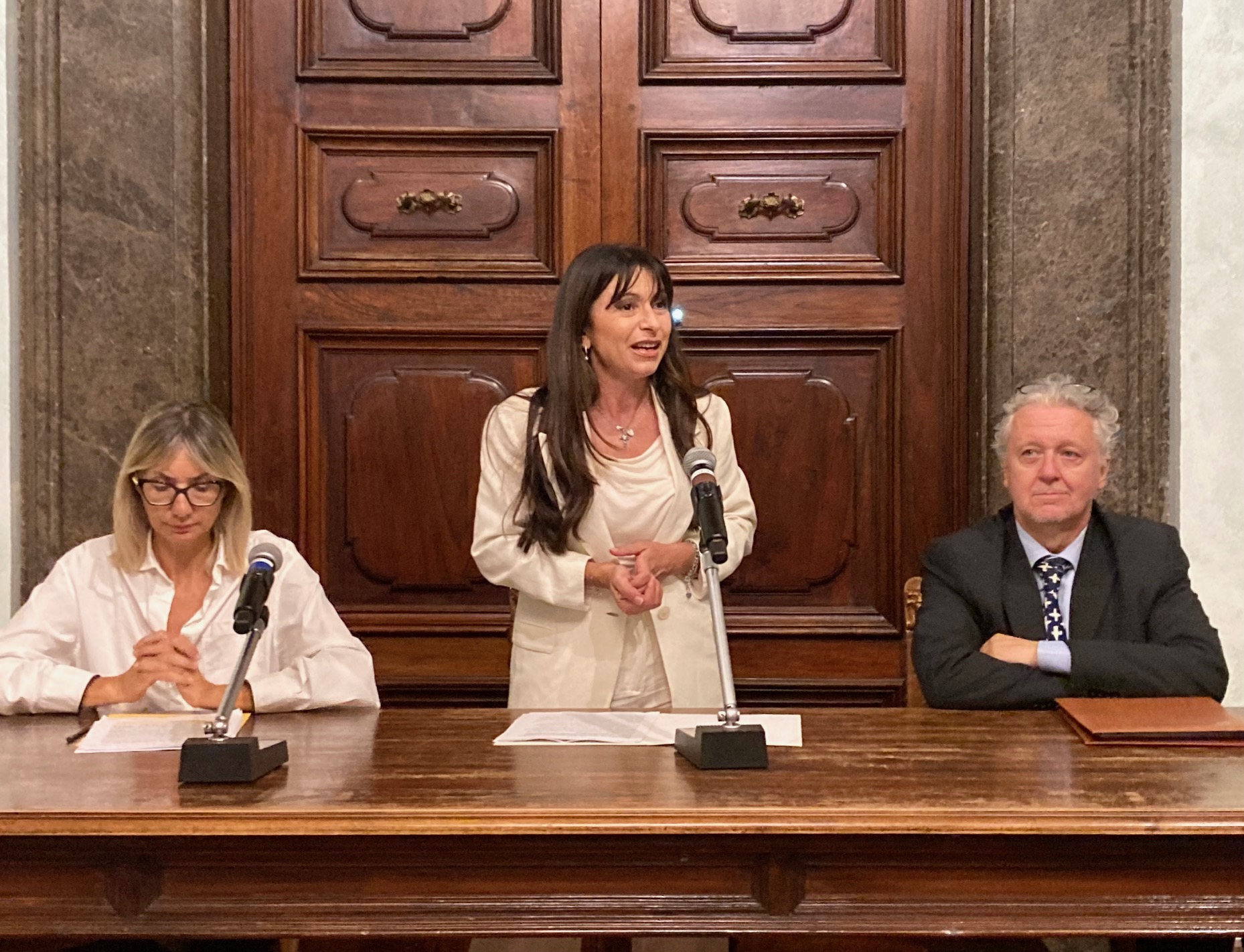 da sinistra Simona Meloni Assessora Reg.Umbria Stefania Proietti presidente Reg.Umbria Luca Benci avvocatura regionale