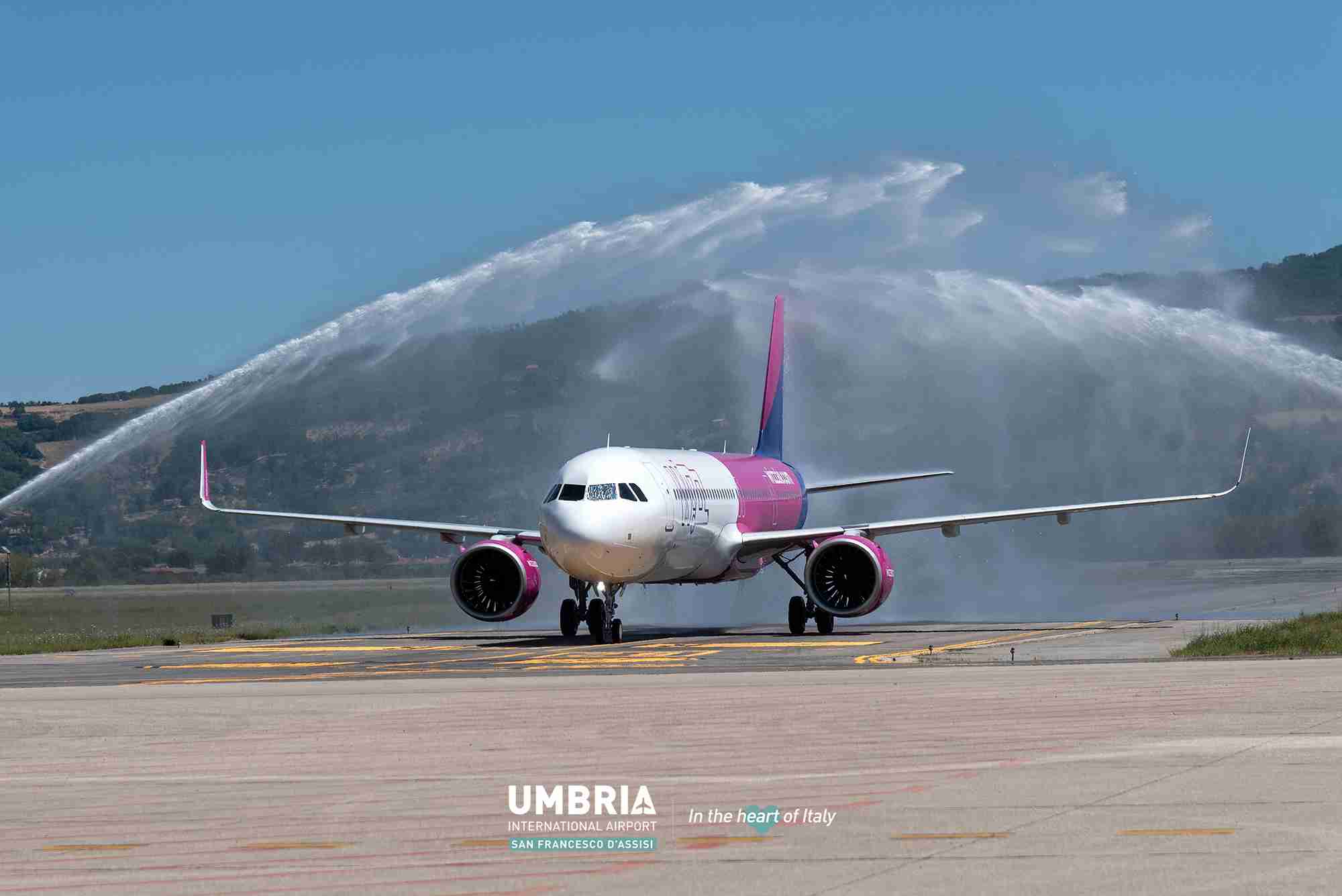 01 Wizz air Perugia Tirana S22
