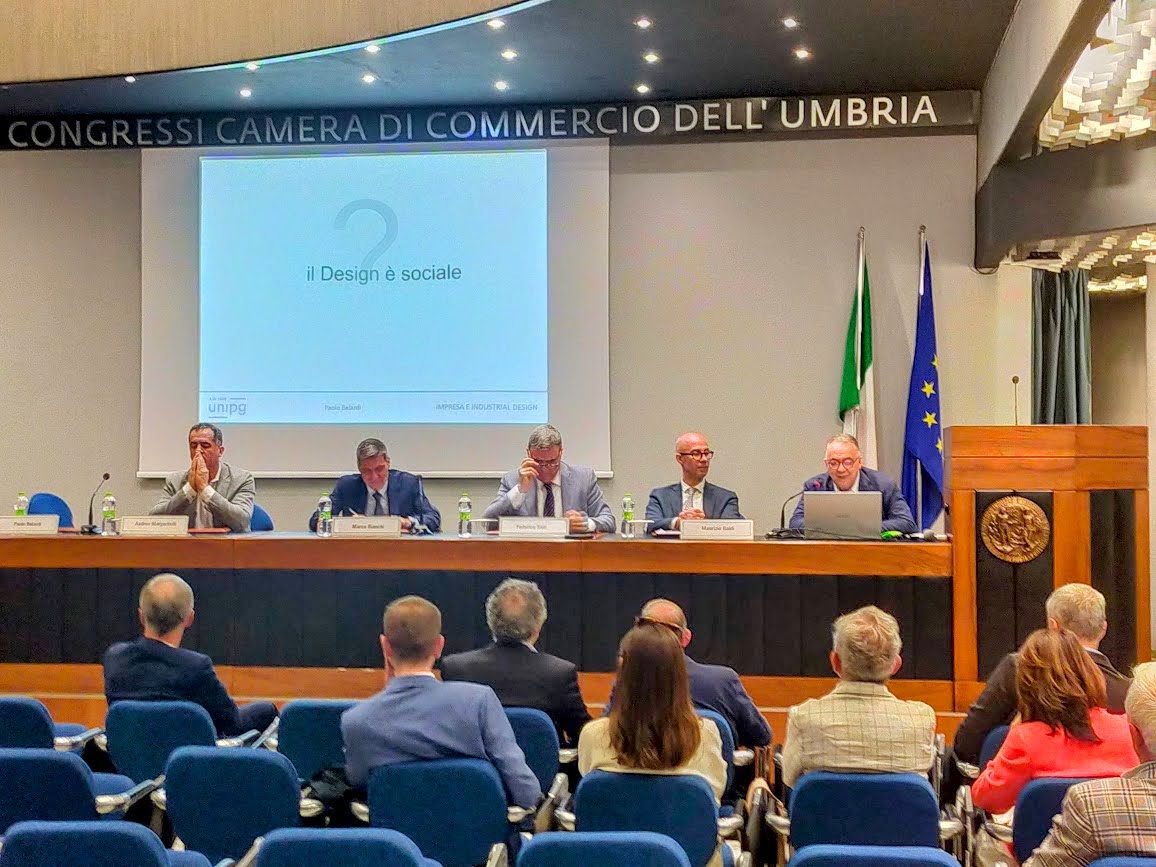 Un momento dellintervento del Prof. Paolo Belardi nella tavola rotonda pomeridiana