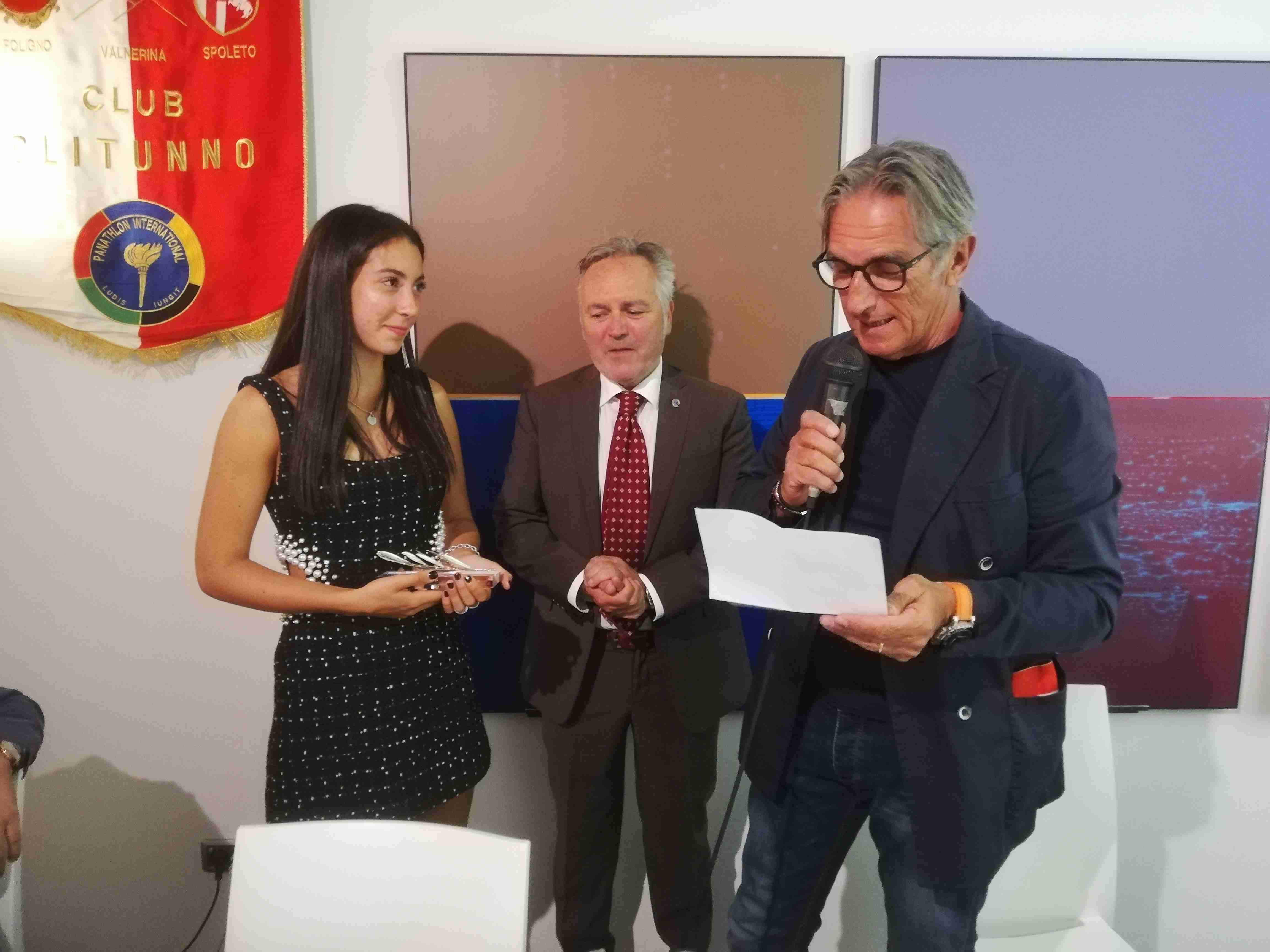 Panclitunno premia Elettra Gradassi con sindaco Campello