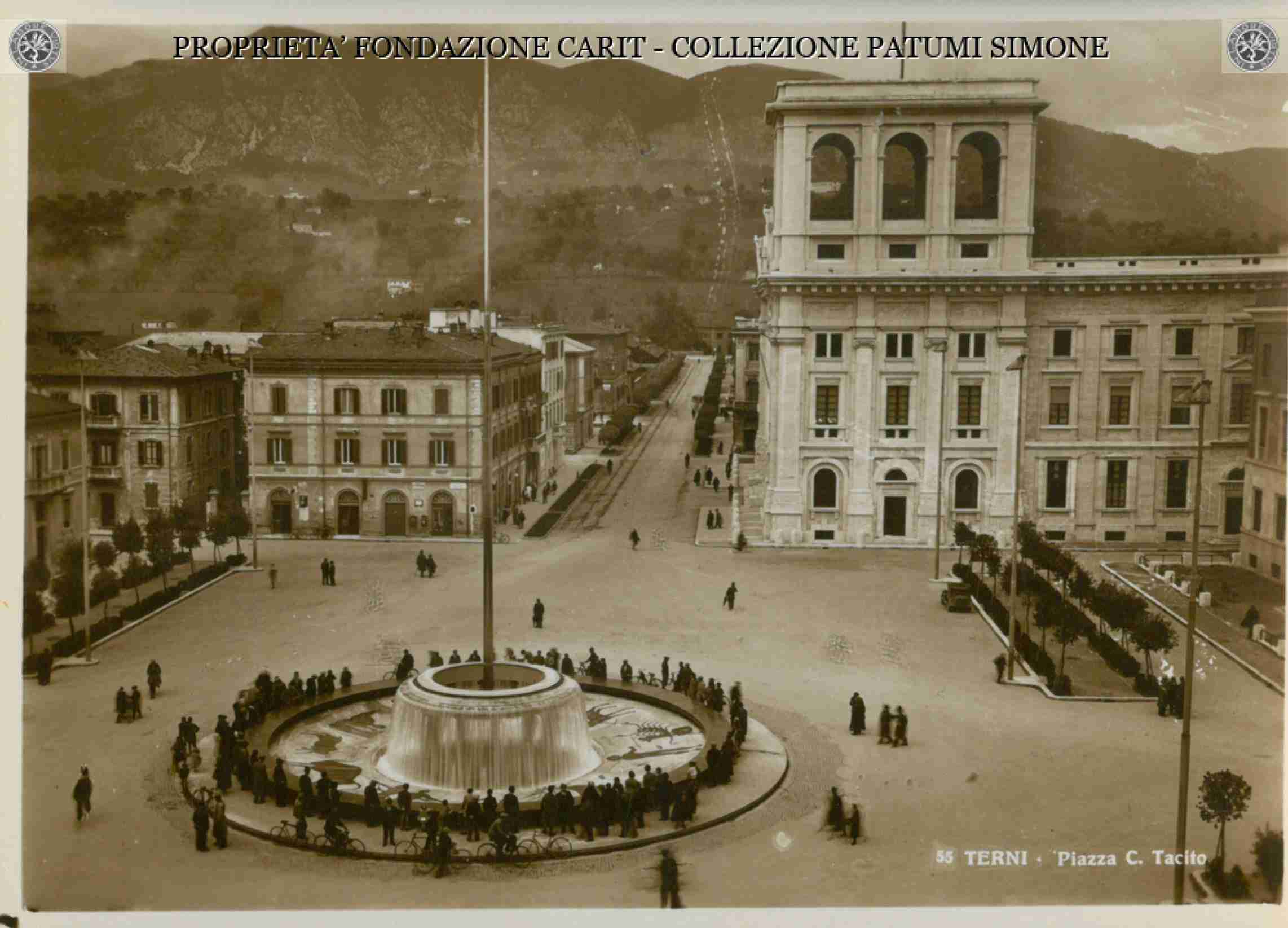 Piazza C. Tacito Fontana 1936