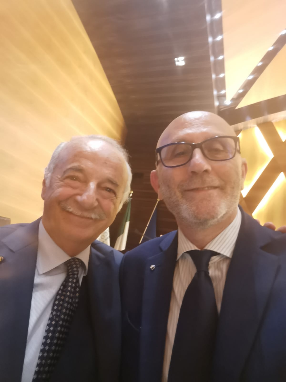 Carlo Petrini dx e Giulio Felloni presidente nazionale Federmoda