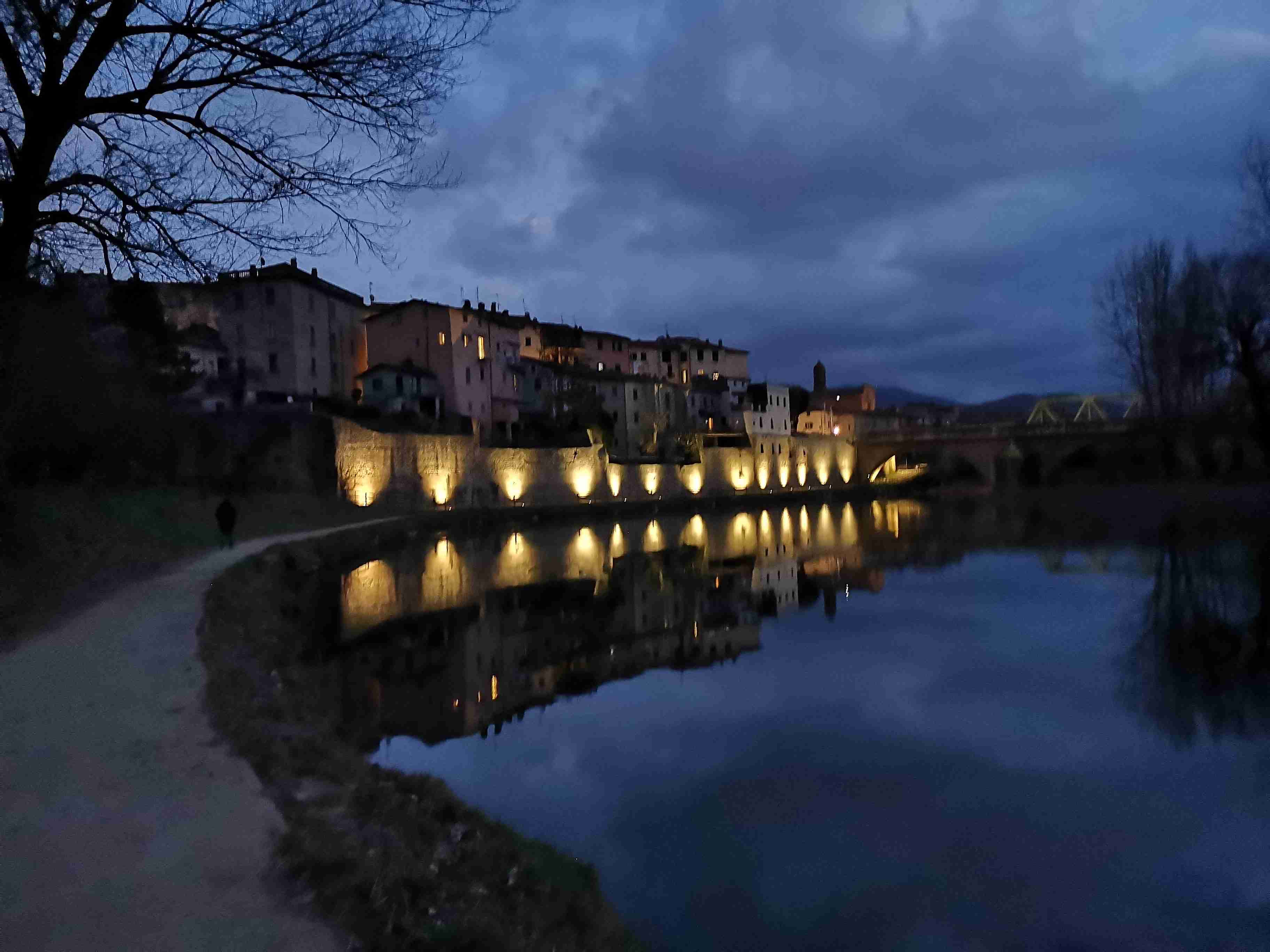 Foto luci Tevere 