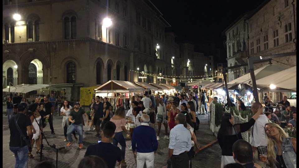 Perugia is open serata in centro 1