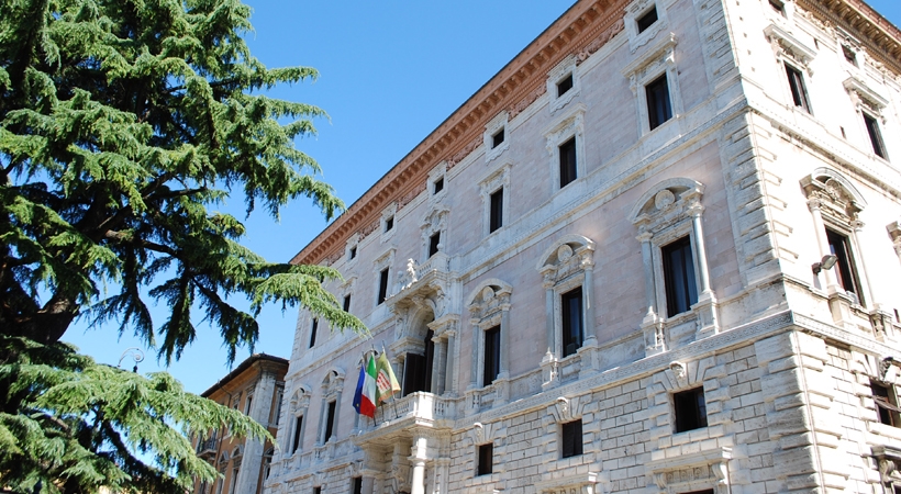 Palazzo cesaroniVg01