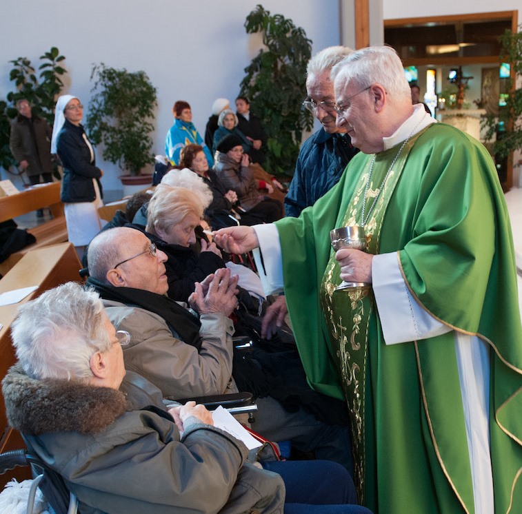 card bassetti celebrazione giornata del malato chiesa di santa lucia