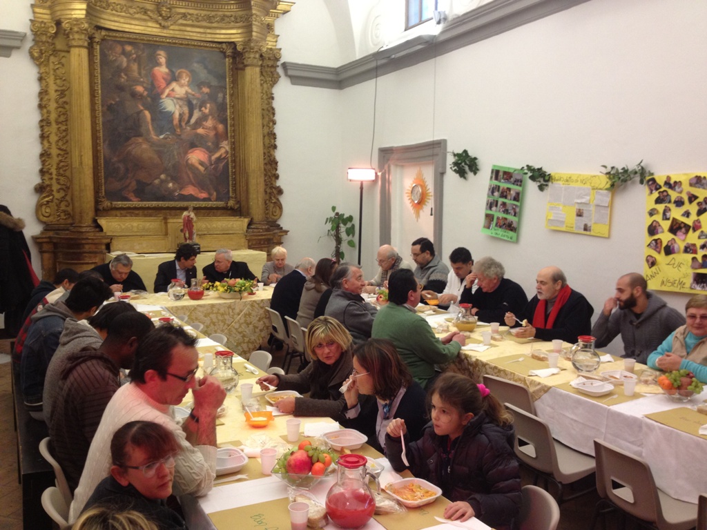 pranzo alla mensa comune-caritas nel giorno festa san costanzo 2015 foto 2
