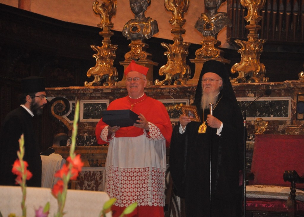 preghiera ecumenica patriarca Bartolomeo I in cattedrale perugia scambio dei doni